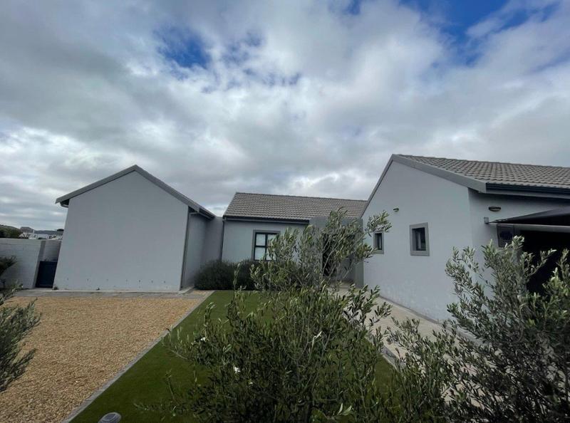 3 Bedroom Property for Sale in Country Club Western Cape